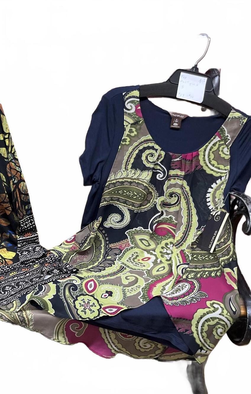 NEW MULTIPLES women's short sleeve top in navy multi